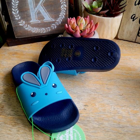 Funky Monkey Rabbit Slides - Picture 12 of 12